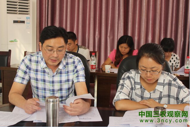 射洪县城西学校召开第一届教代会第三次会议审议学校章程