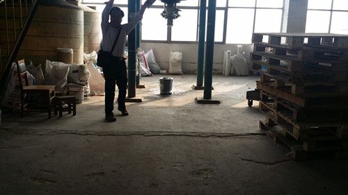 江苏连云港：映辉胶业不合格的工程该向谁追责？