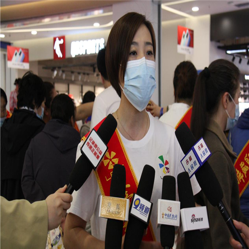 ​LP36志愿者团队举办“大爱无私·温暖世界”大型公益活动