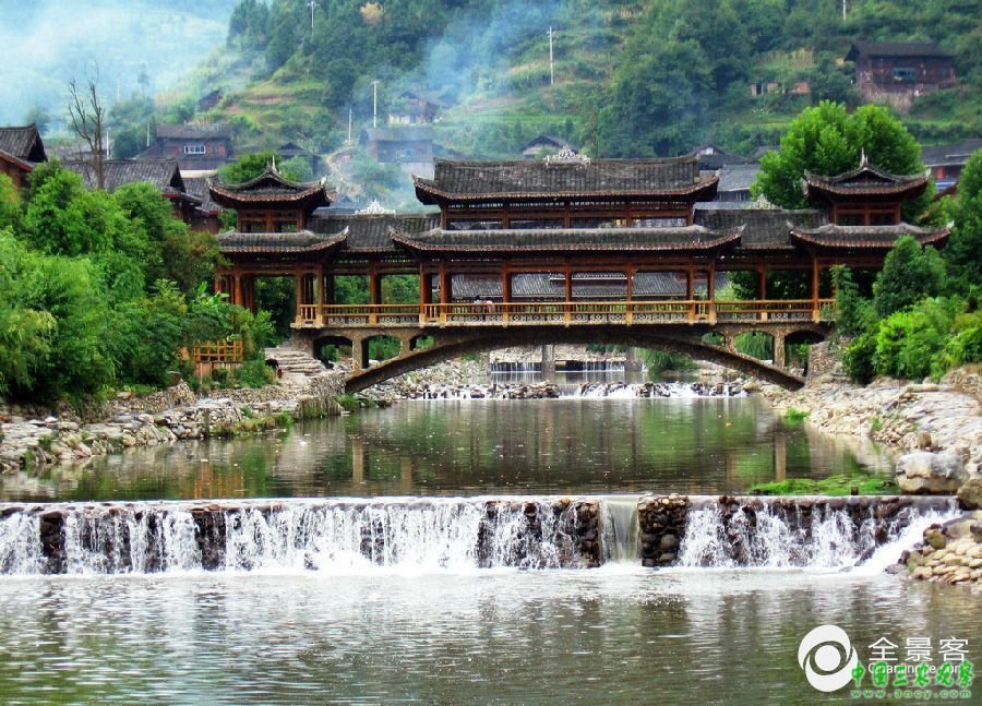 千户苗寨，山旮旯里的西江印象