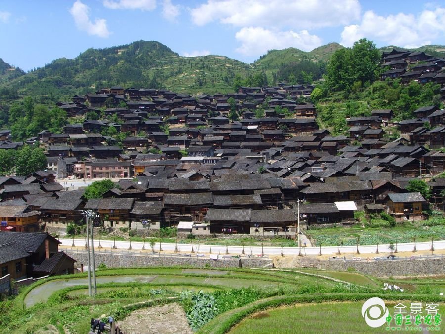 千户苗寨，山旮旯里的西江印象